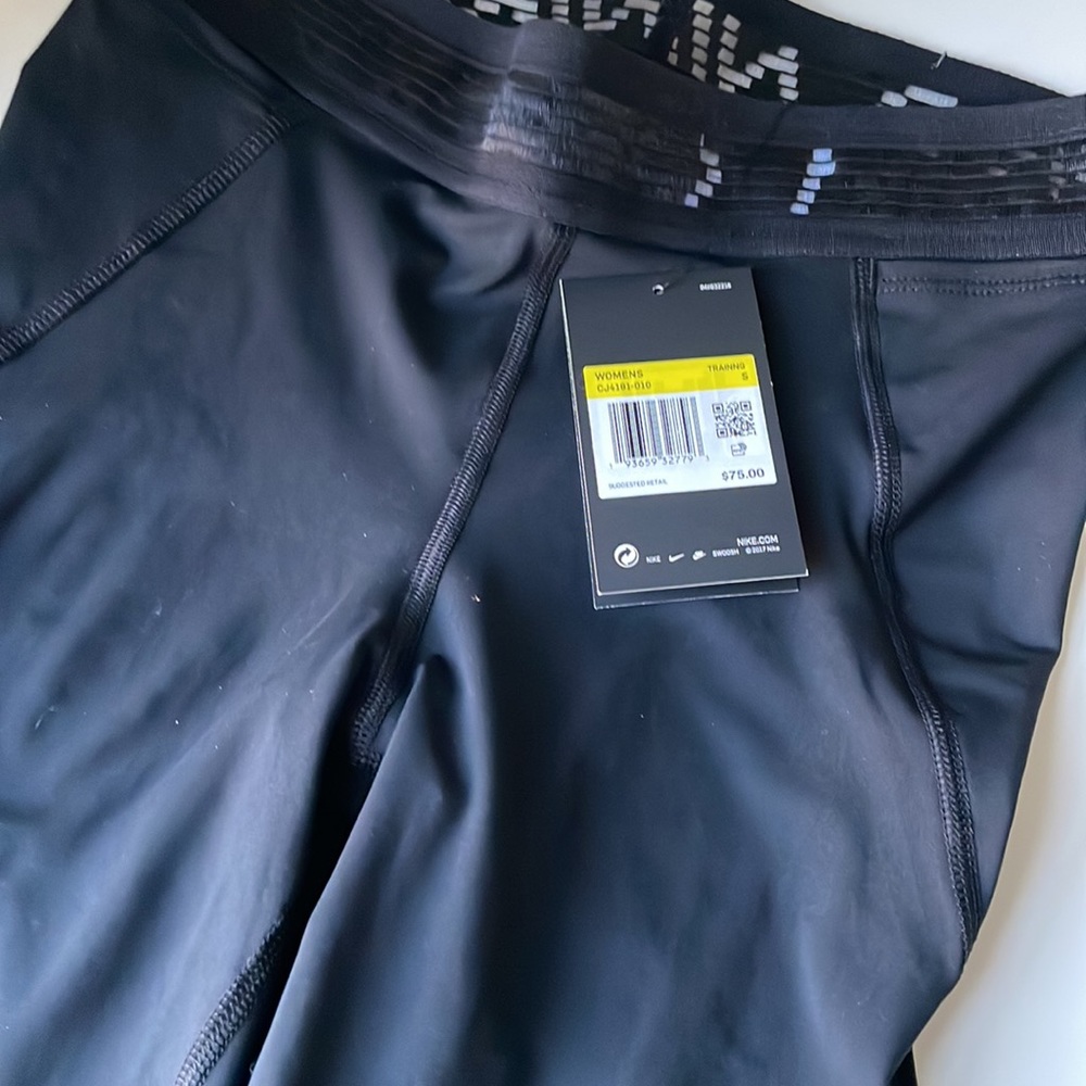 Nike Training Leggings View 2